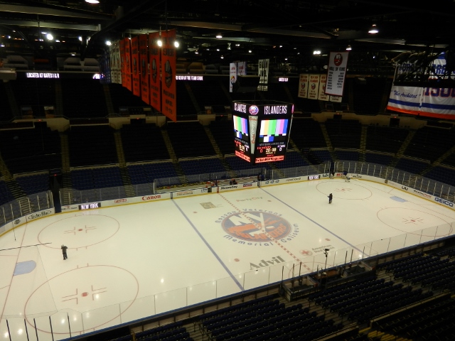 LOOK: Islanders banners are coming down from Nassau Coliseum rafters 