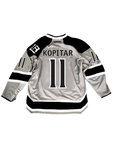 LA Kings Unveil Stadium Series Uniform, White Pants! – SportsLogos.Net News