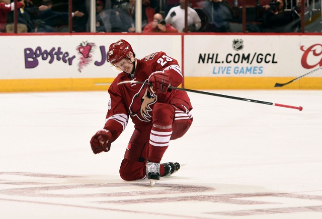 Los Angeles Kings v Arizona Coyotes