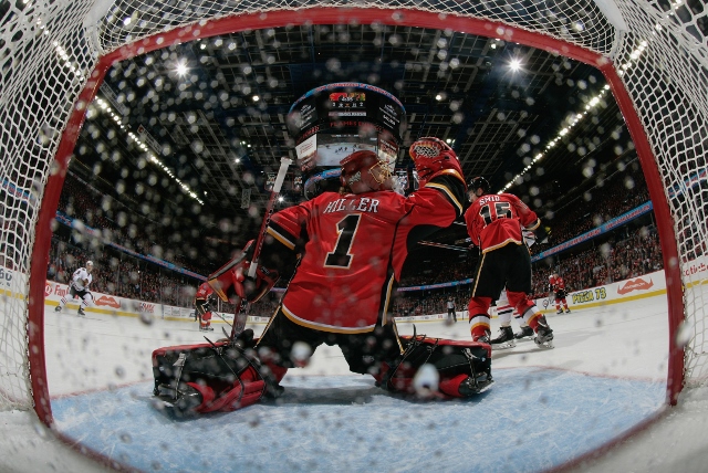 Chicago Blackhawks v Calgary Flames