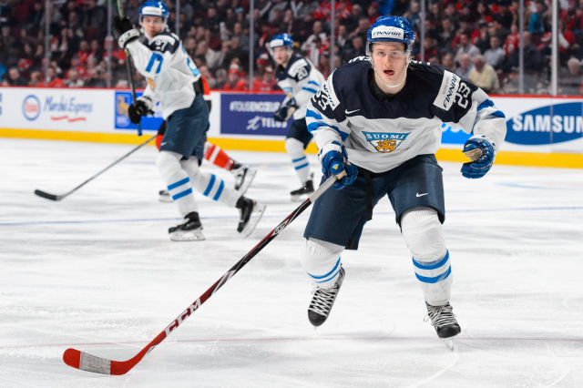 Canada v Finland - 2015 IIHF World Junior Championship