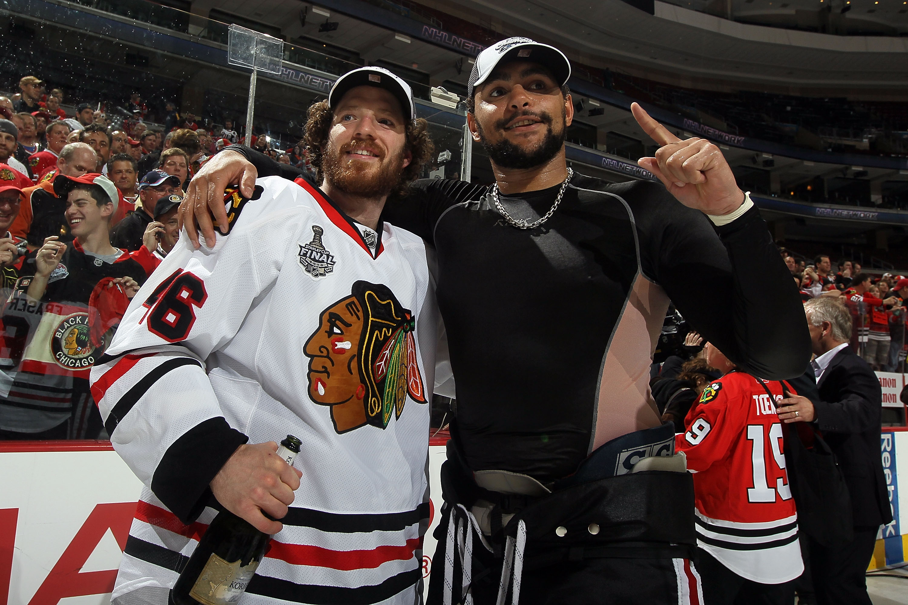 Photos: Blackhawks celebrate Stanley Cup win