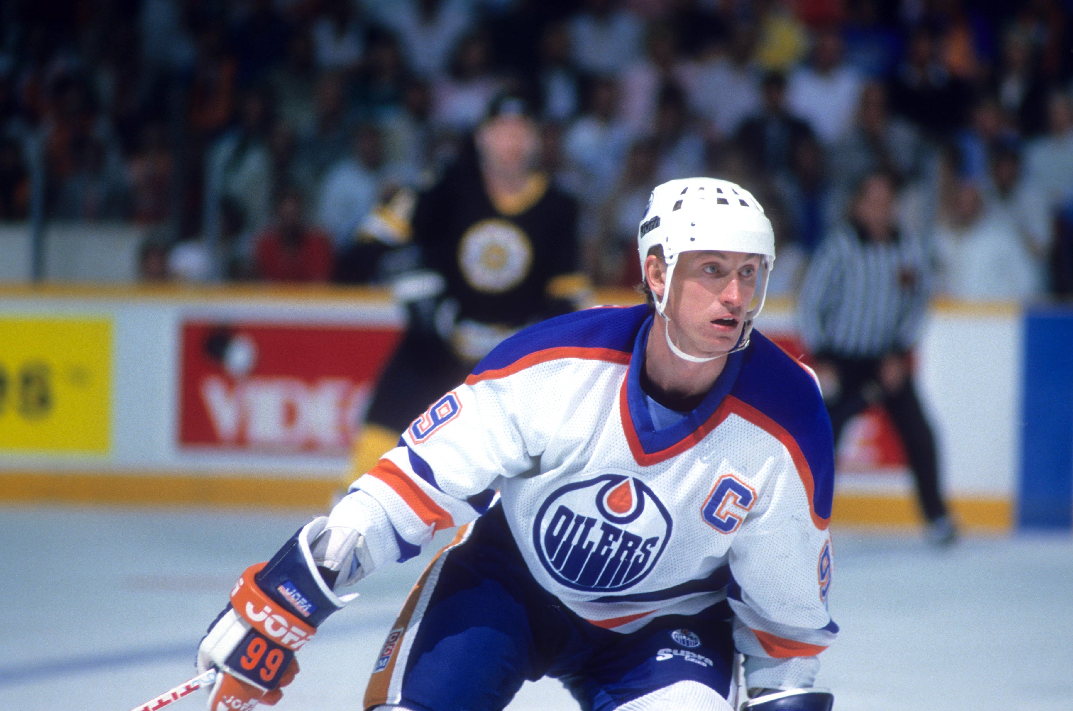 Wayne Gretzky of the Edmonton Oilers celebrates a goal during the 1988 Stanley  Cup Finals against the Boston …