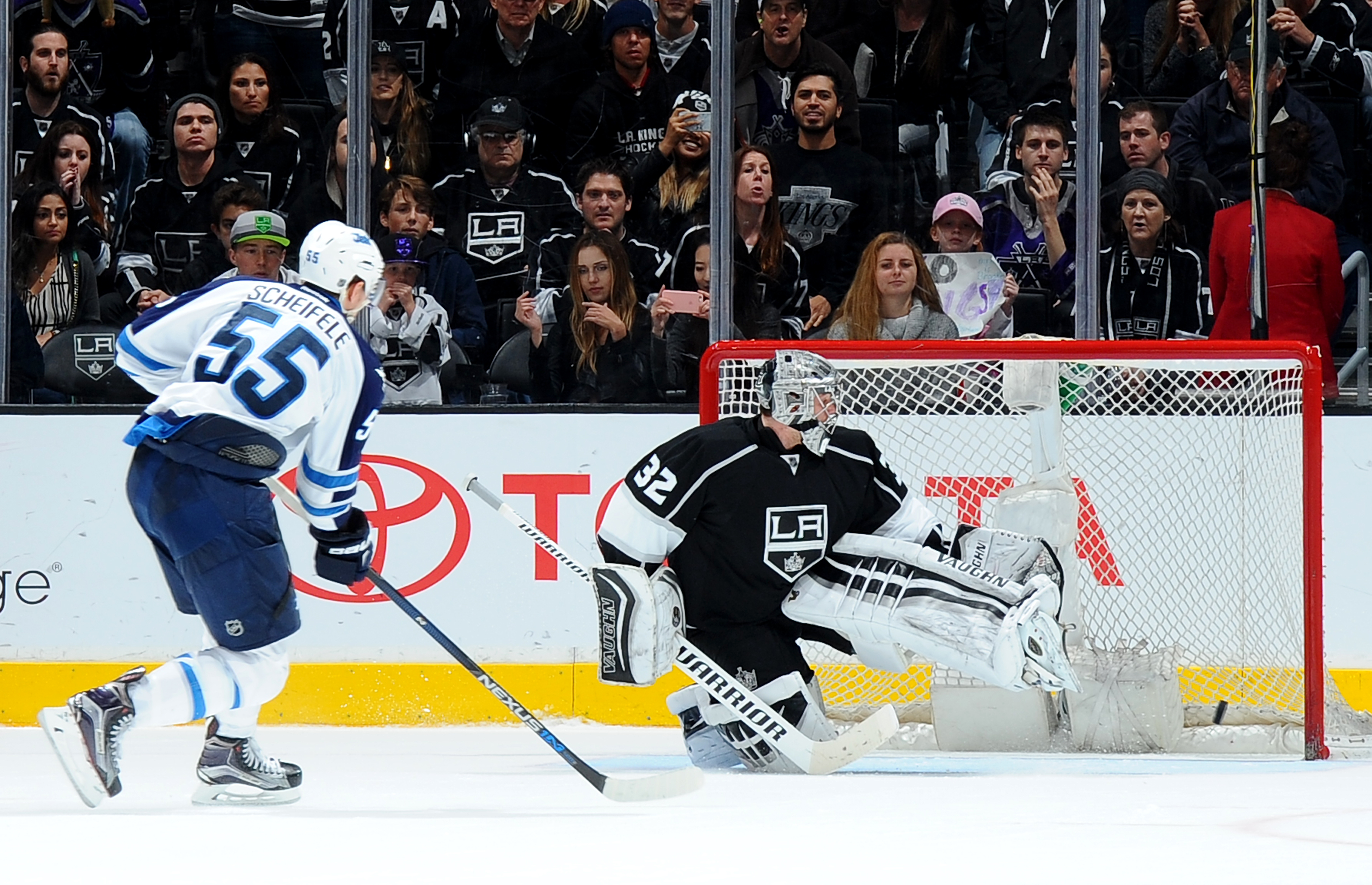 Winnipeg Jets v Los Angeles Kings