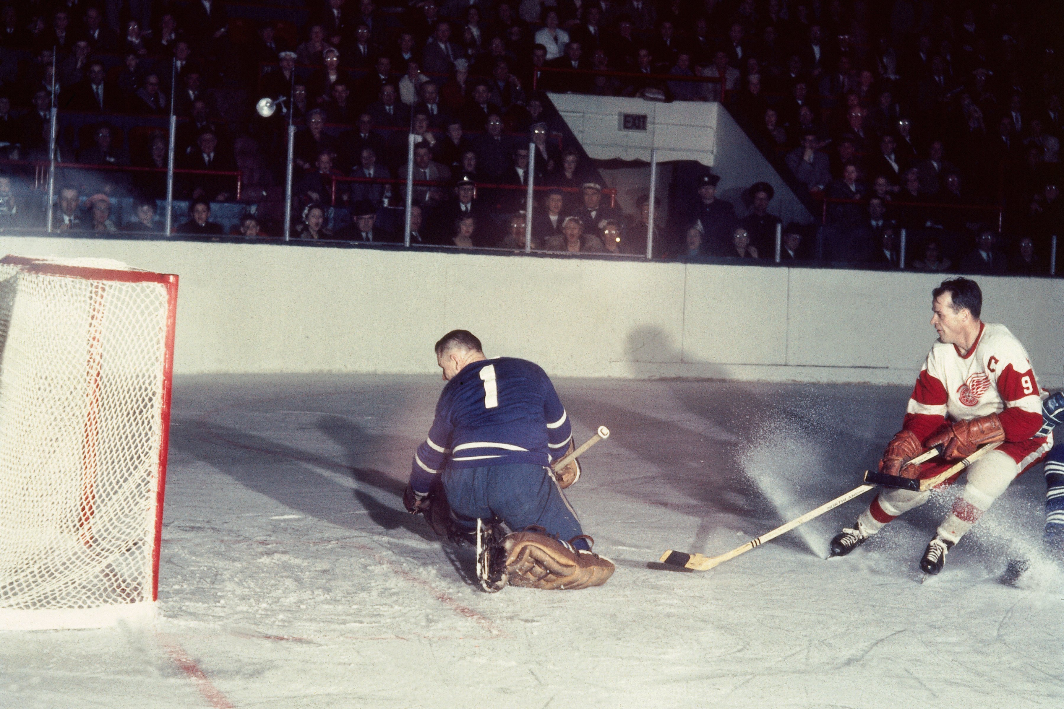 Detroit Red Wings v Toronto Maple Leafs