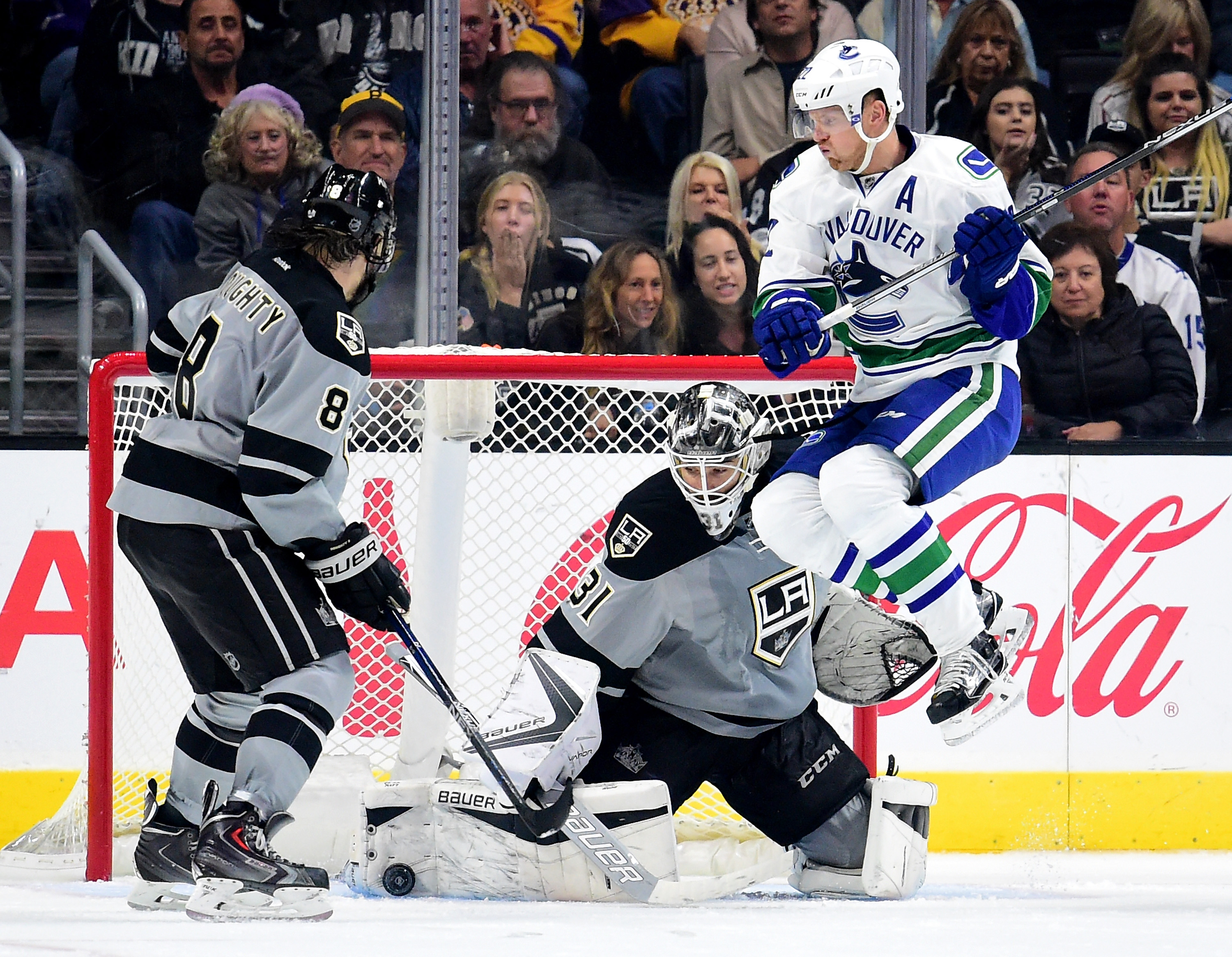 Vancouver Canucks v Los Angeles Kings