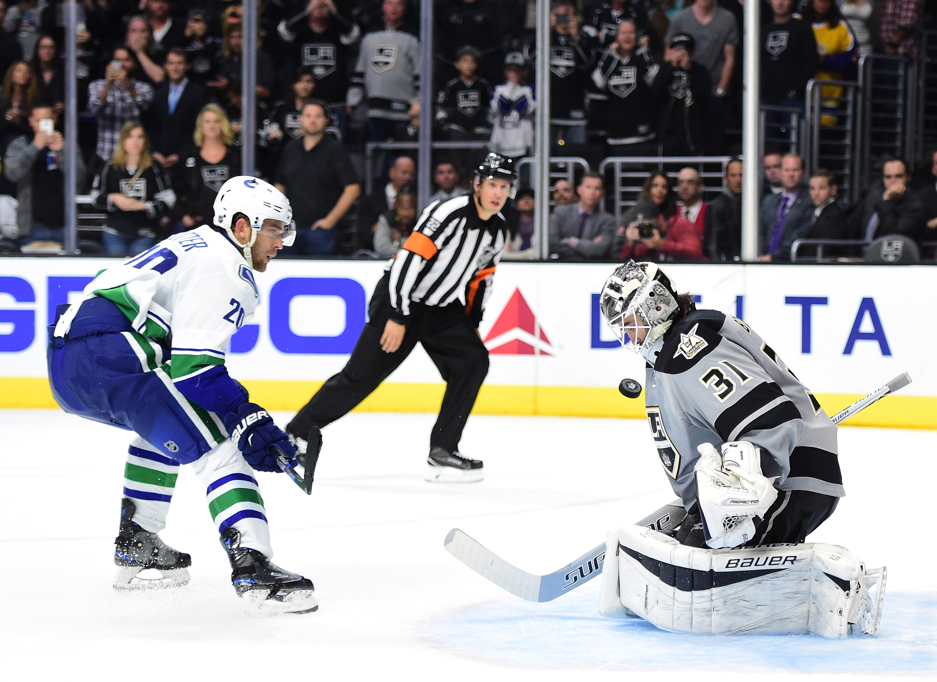 Vancouver Canucks v Los Angeles Kings