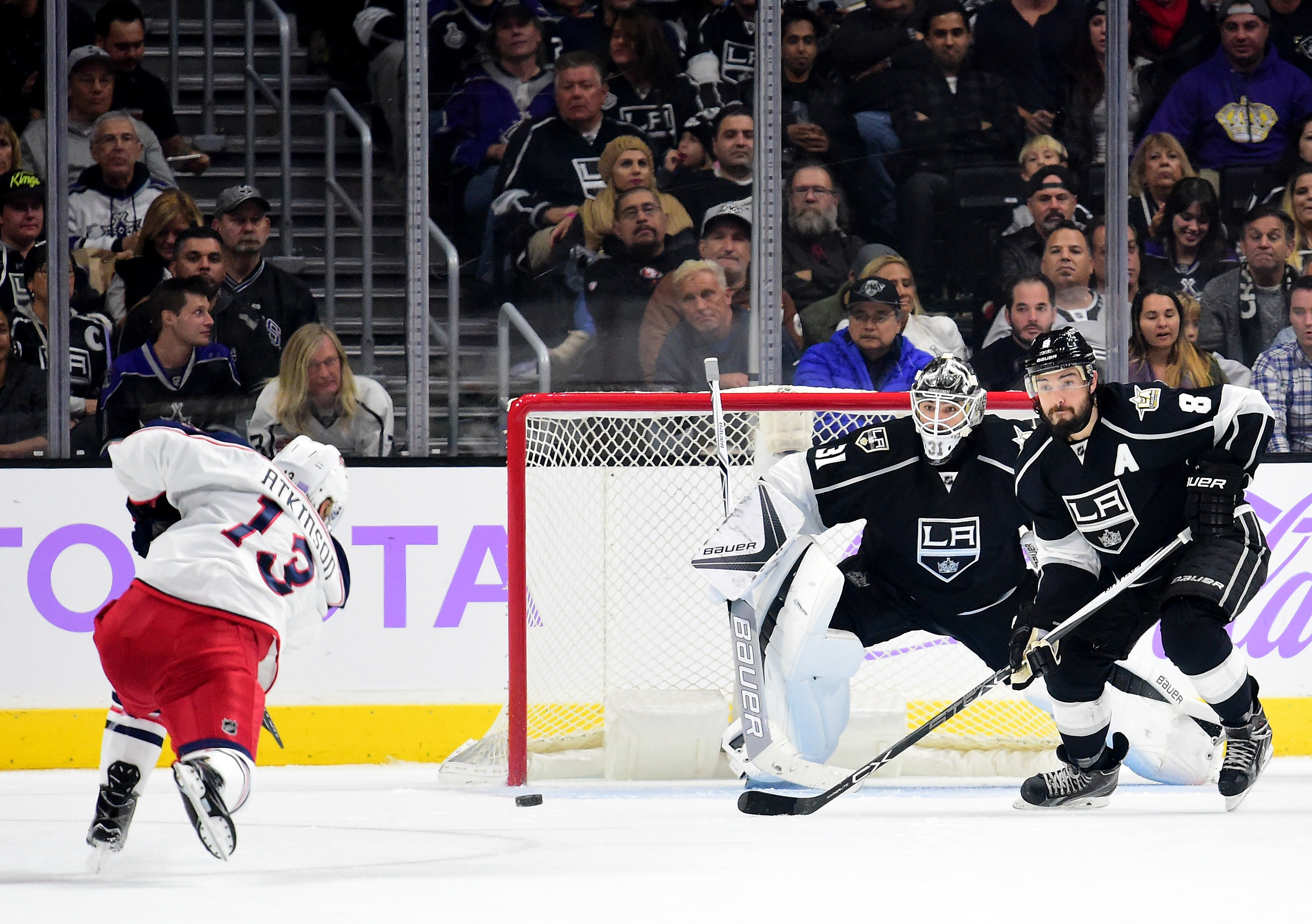 Columbus Blue Jackets v Los Angeles Kings