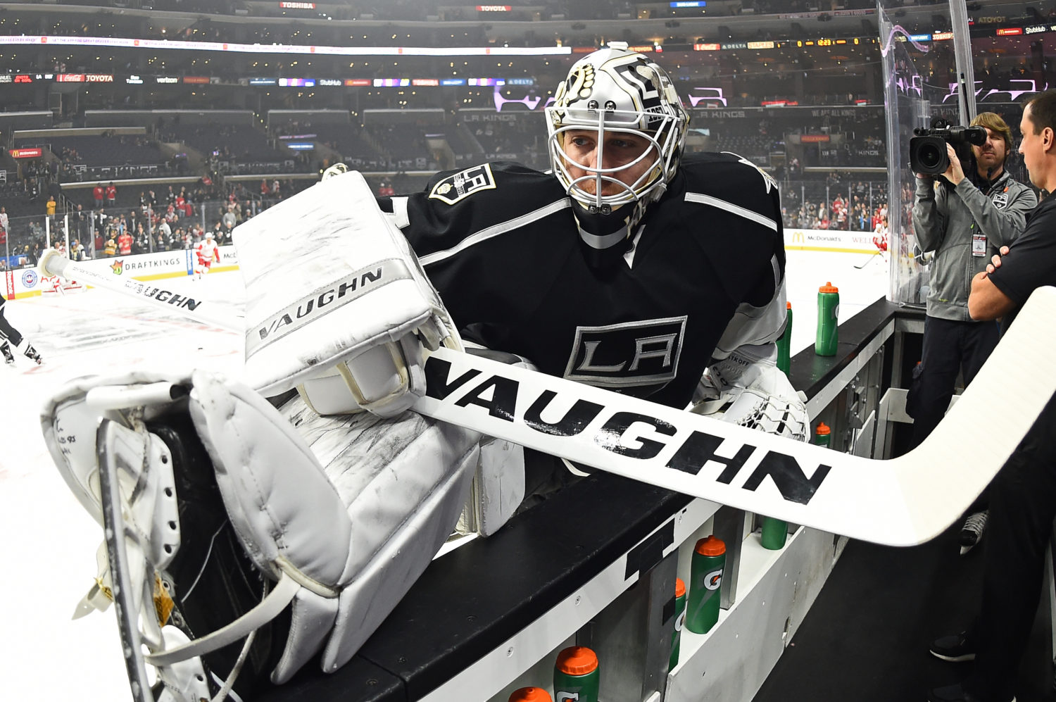 Jeff Zatkoff takes Stanley Cup down a water slide, because why not?