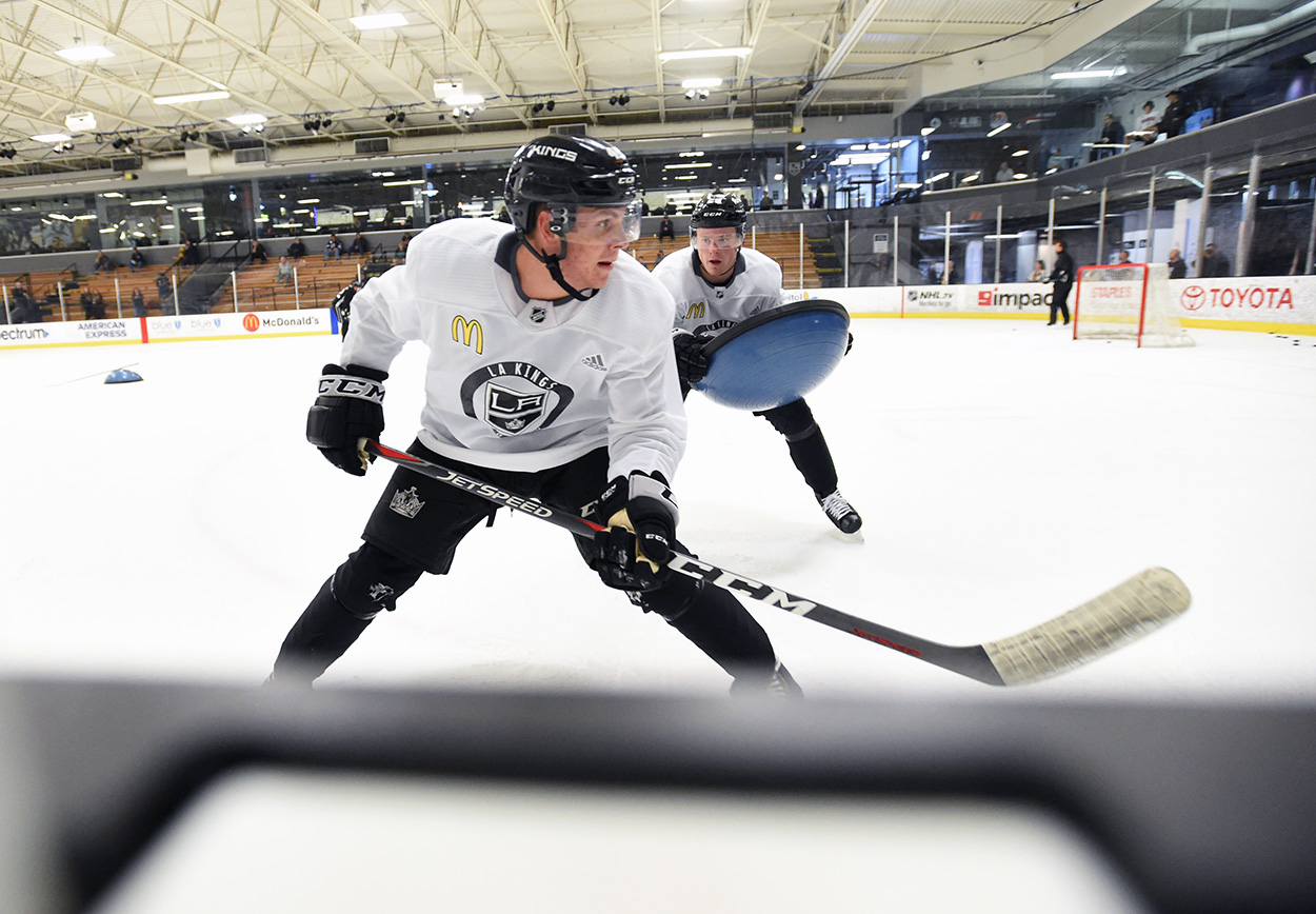 Kings players talk wearing Dodgers jerseys in warm-ups