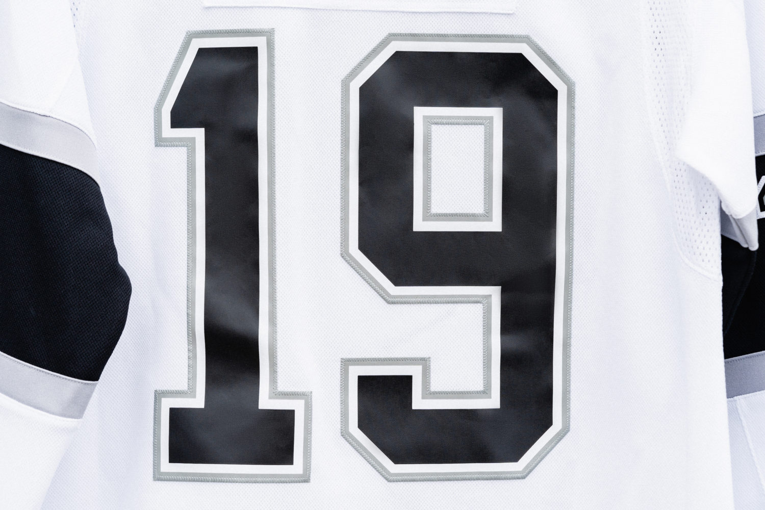 LA Kings release '90s Era Heritage Jersey from Gretzky Era - Article -  Bardown