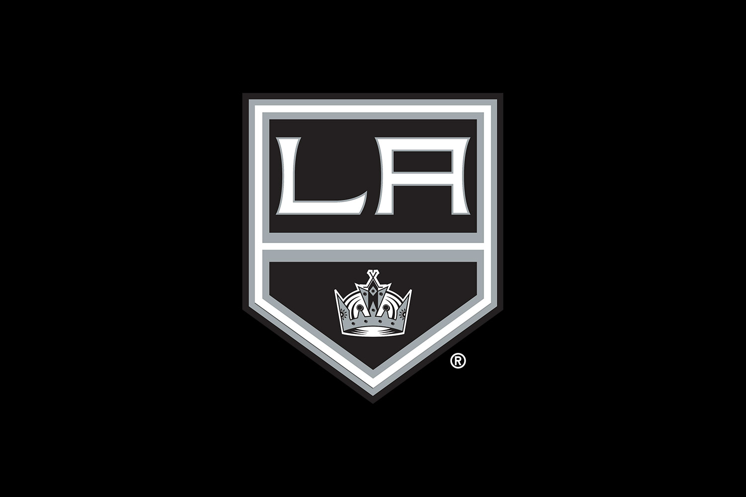 Following Muzzin trade, Kings President Luc Robitaille writes