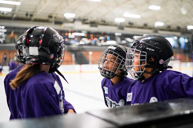 Special 'Hockeywood' event helps Kings kick off 2022 puck campaign, Sports