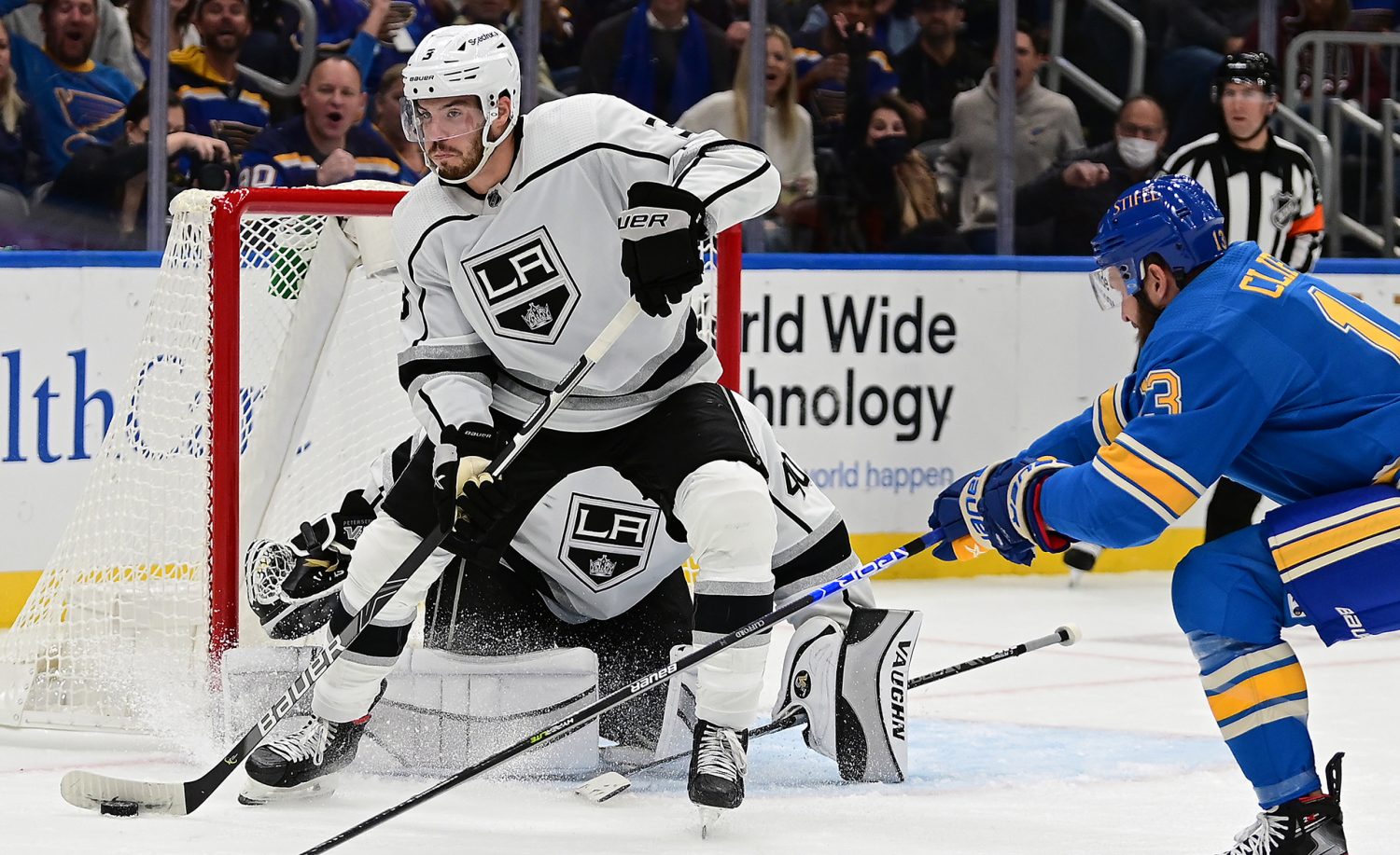 Defending Stanley Cup champion LA Kings blown out by San Jose