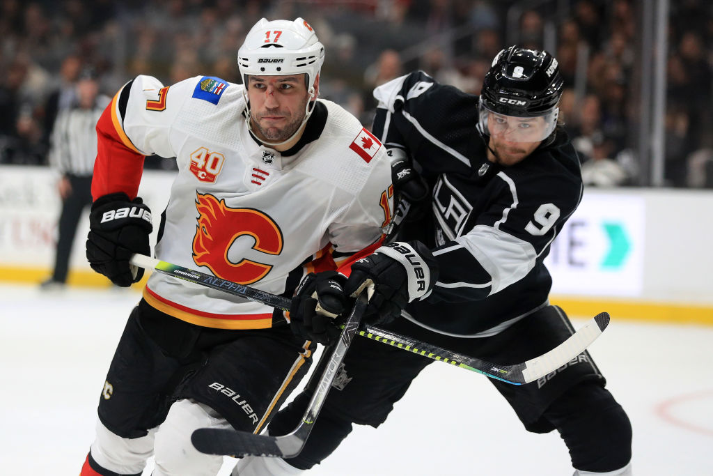 Lucic, Coleman score early as Flames beat Islanders 4-1