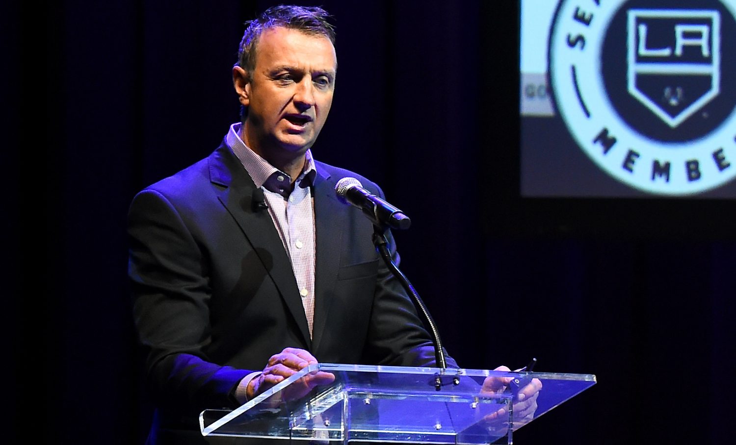 Photos: Rob Blake jersey retirement ceremony - Los Angeles Times