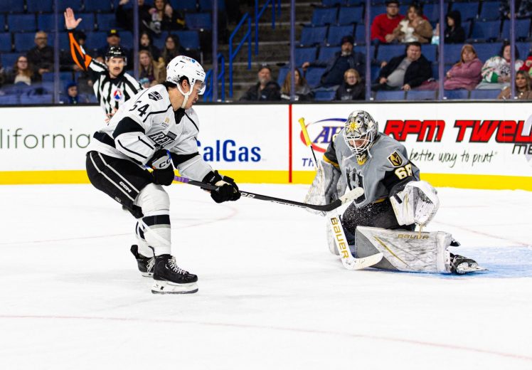 Practice 12/14 - Breaking Down Playing In Pieces + Today's Skate,  Bjornfot Recalled, Gene Carr - LA Kings Insider